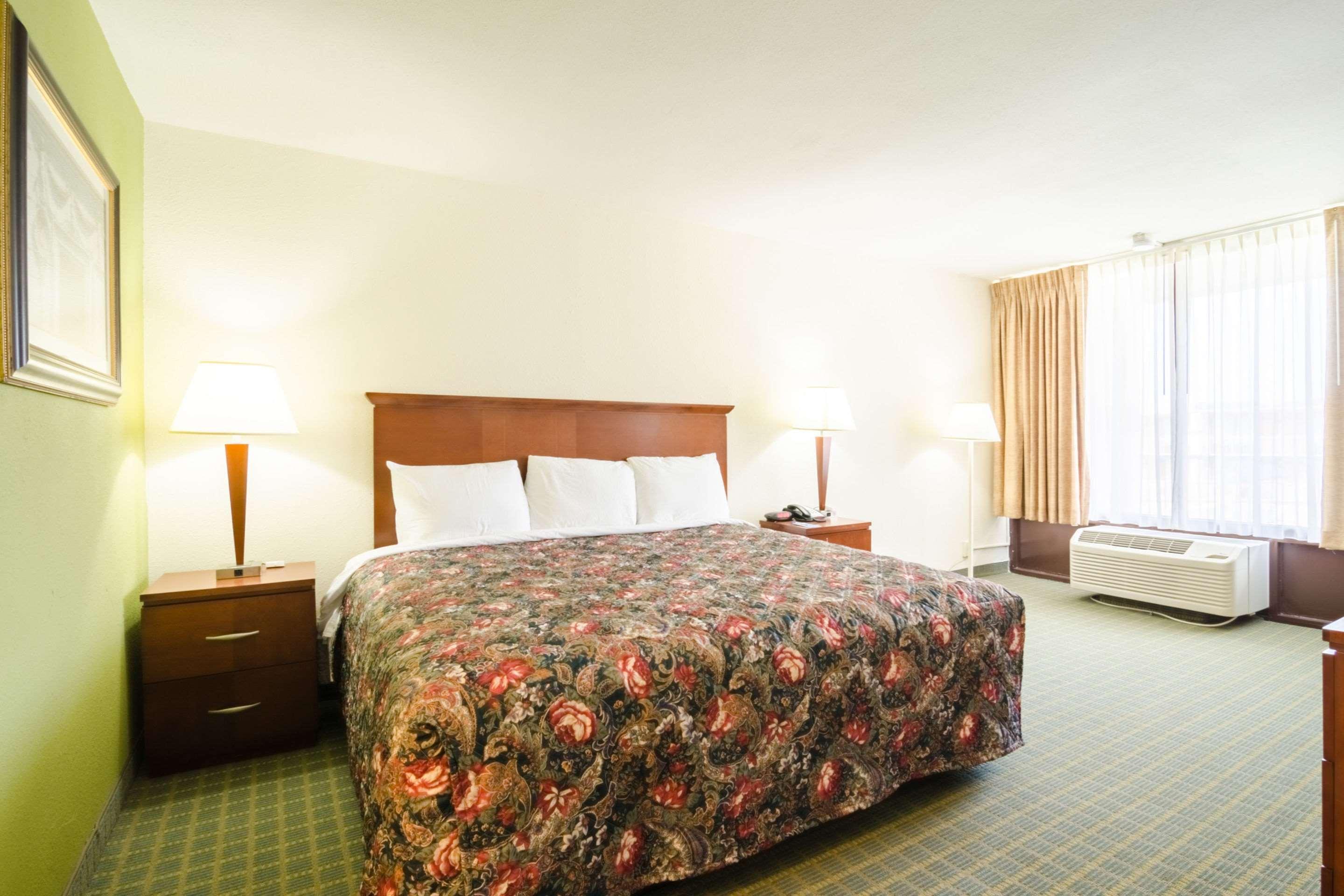 Oyo Hotel Greensboro East I 40 מראה חיצוני תמונה