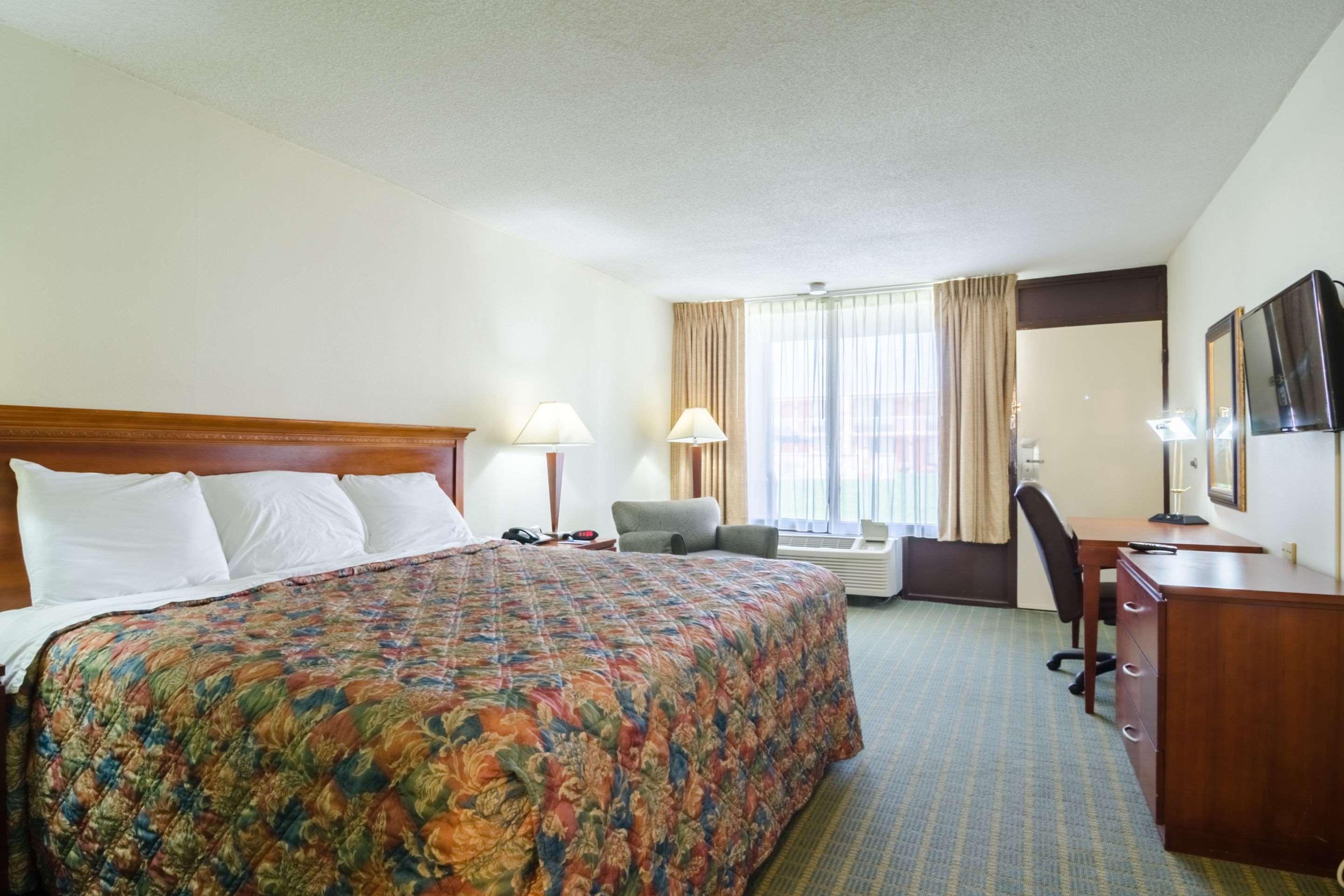 Oyo Hotel Greensboro East I 40 מראה חיצוני תמונה