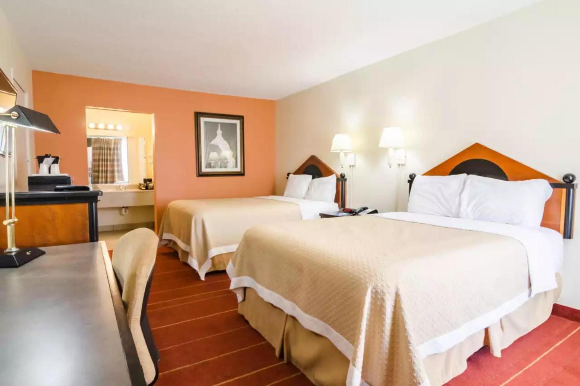 Oyo Hotel Greensboro East I 40 מראה חיצוני תמונה