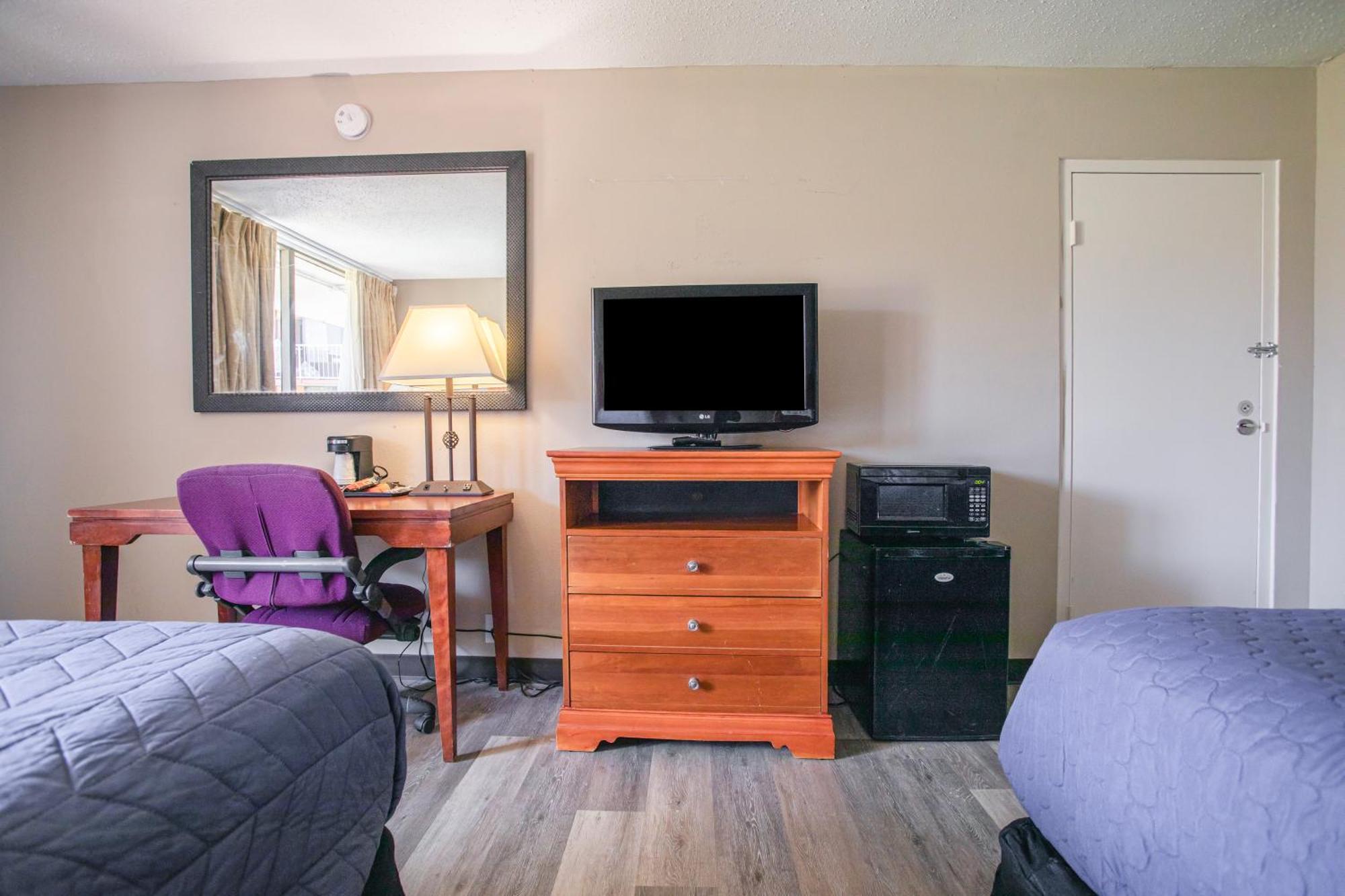 Oyo Hotel Greensboro East I 40 מראה חיצוני תמונה