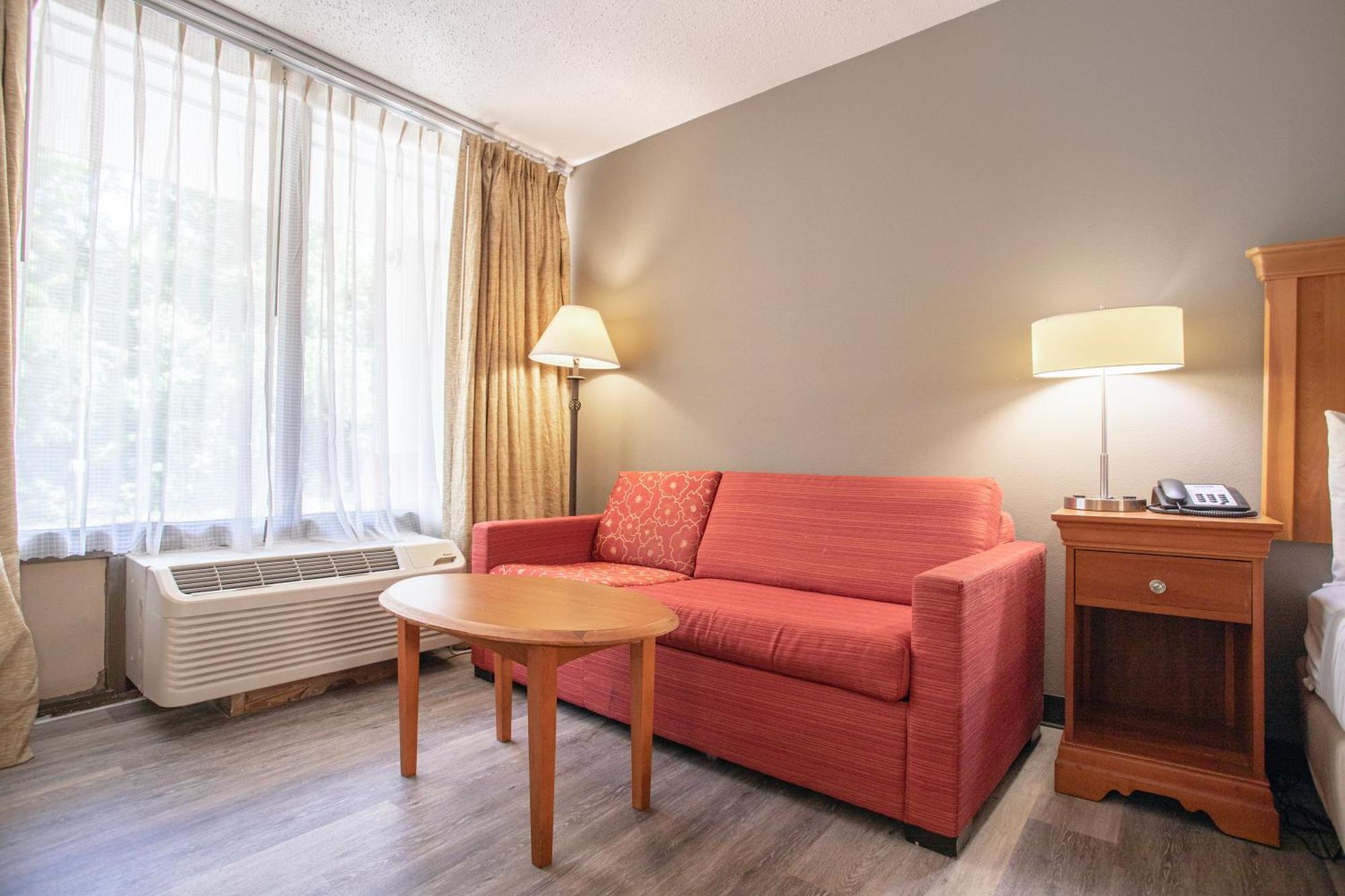 Oyo Hotel Greensboro East I 40 מראה חיצוני תמונה