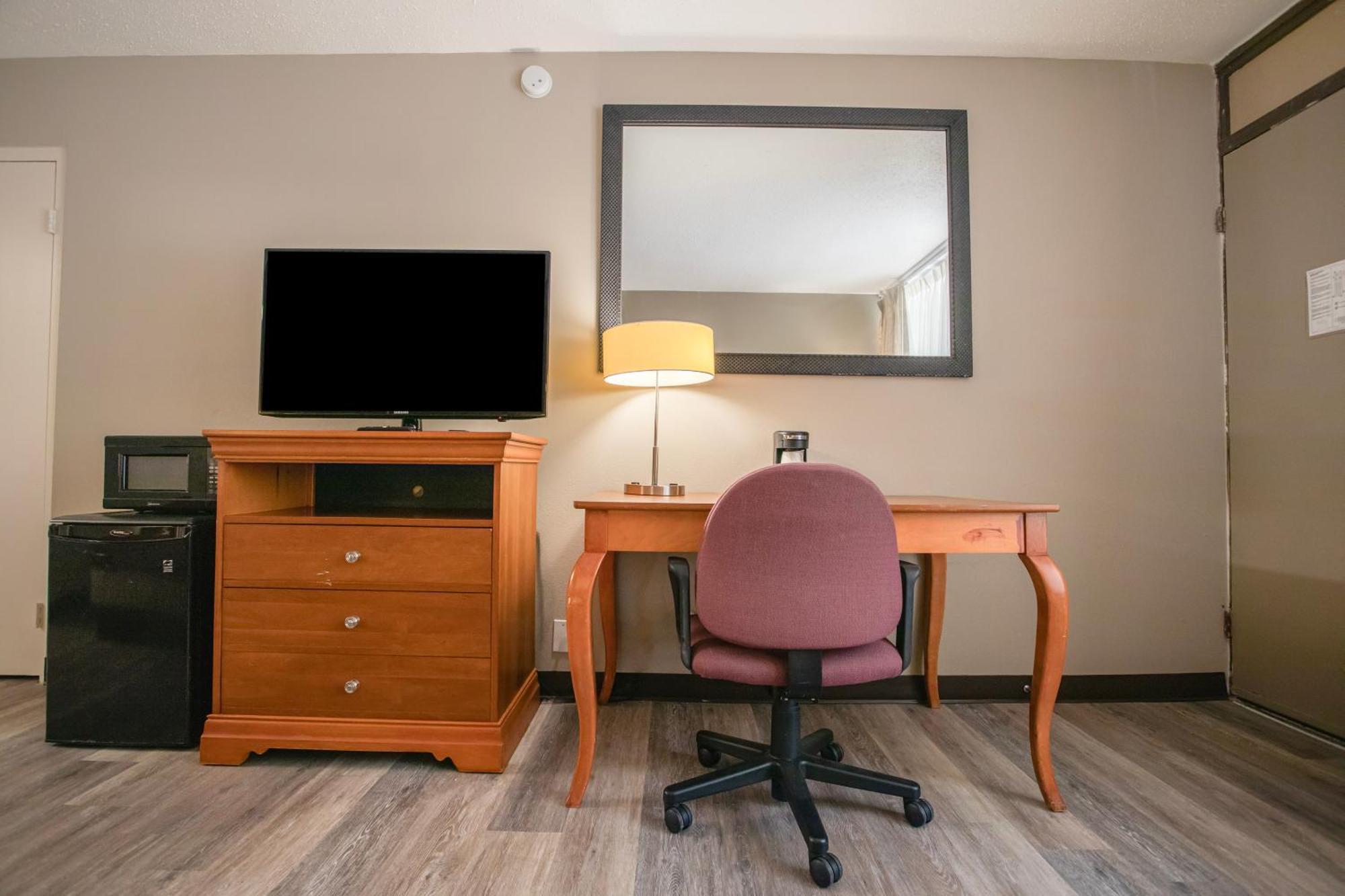 Oyo Hotel Greensboro East I 40 מראה חיצוני תמונה