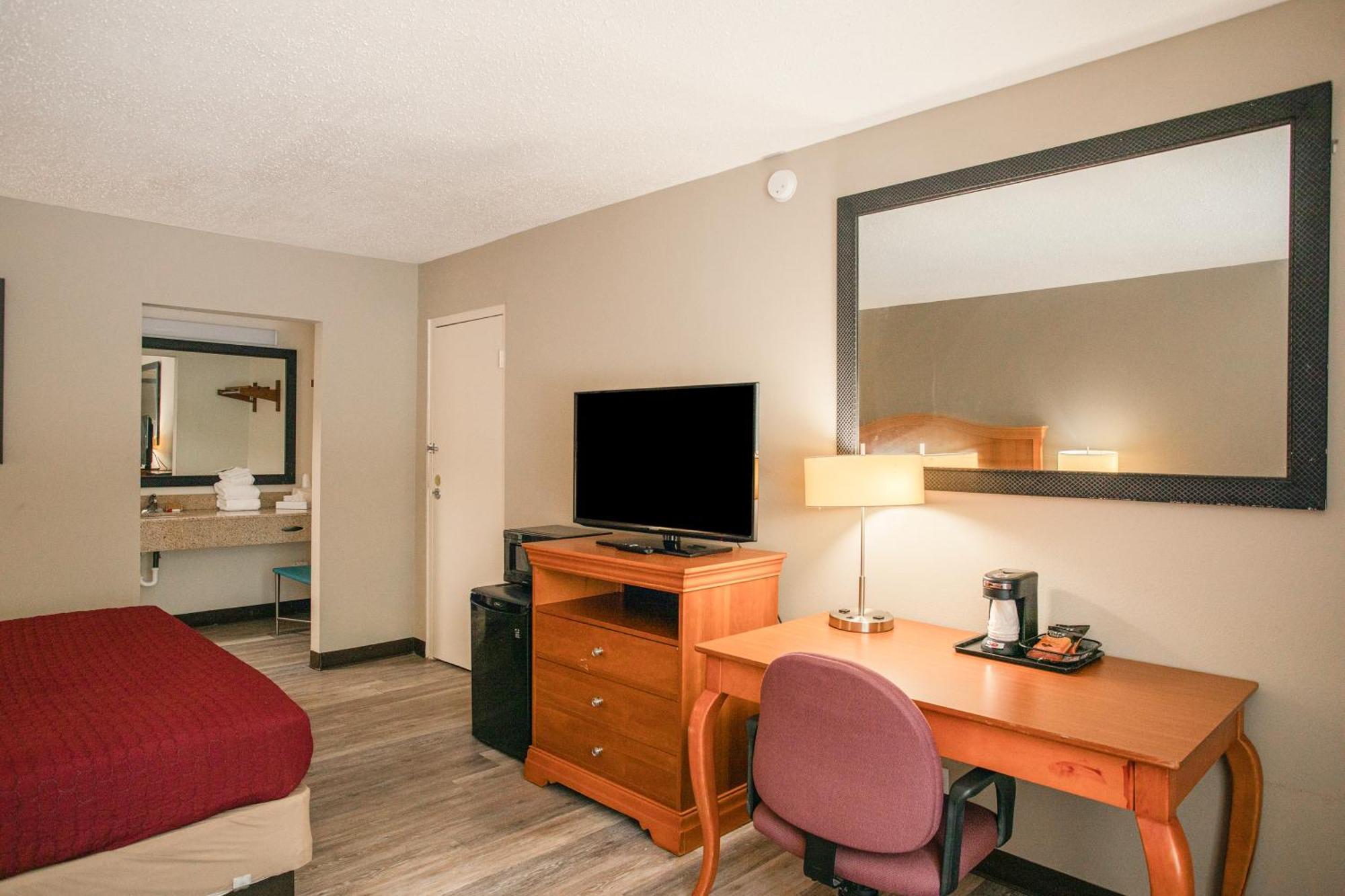 Oyo Hotel Greensboro East I 40 מראה חיצוני תמונה