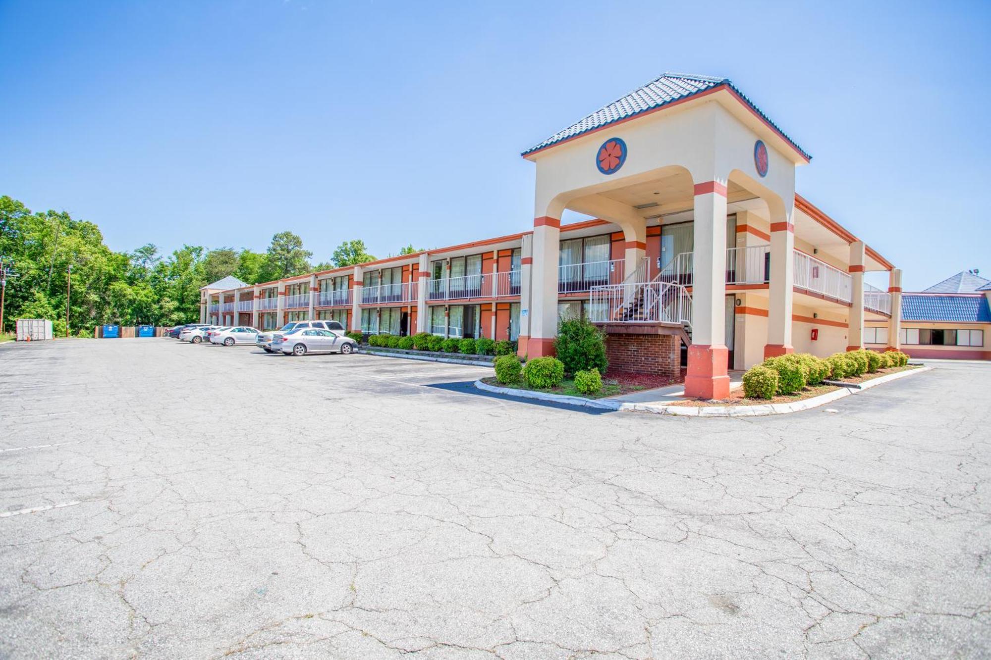 Oyo Hotel Greensboro East I 40 מראה חיצוני תמונה