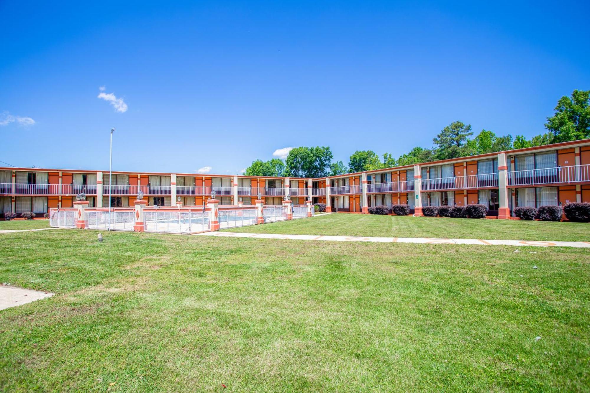 Oyo Hotel Greensboro East I 40 מראה חיצוני תמונה
